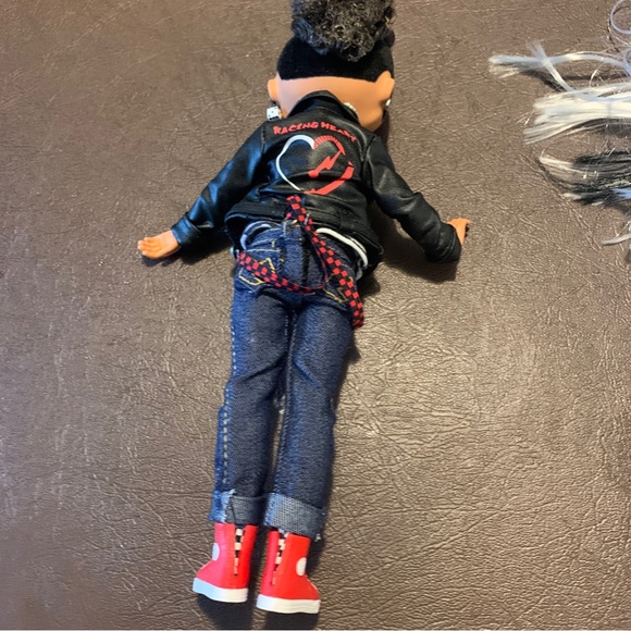 LOL Surprise OMG Movie Magic Studio Rough Dude Fashion Doll + B&W Hair. - Picture 4 of 4